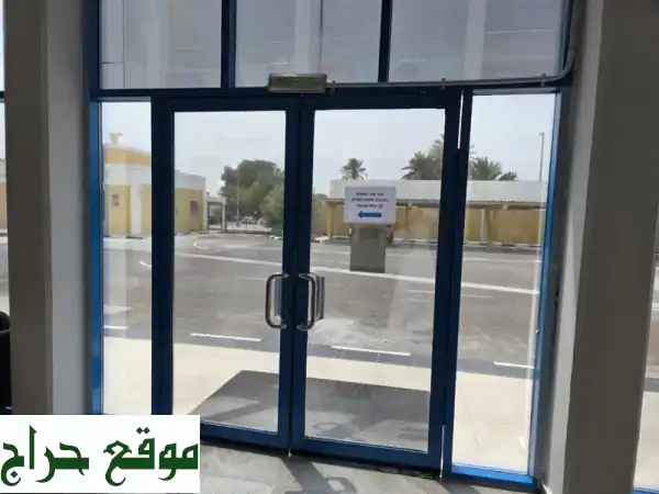 أبواب ألومنيوم وزجاج فاخرة للبيع في القصيص! 30 بابًا بأسعار مميزة