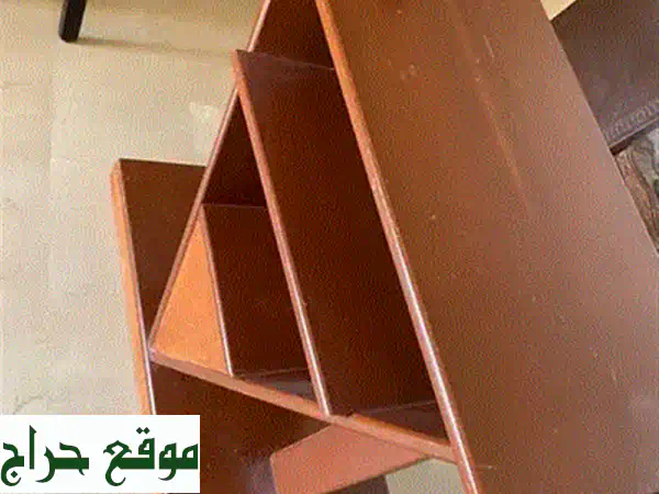 راحة وعصرية: طقم طاولة وكرسيين أنيقين لمنزلك