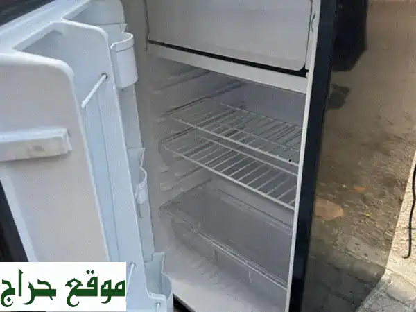 ثلاجة فريزر بحالة ممتازة - فرصة لا تُفوّت!