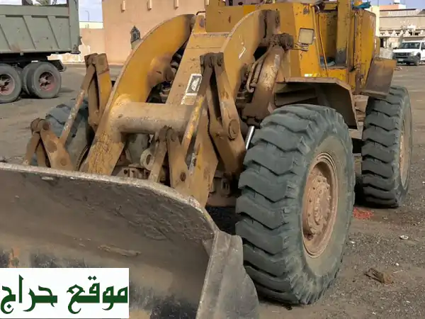 شيول كتربلر حجم 920 خالي من الكسور والحام مصين جاهز لشغل