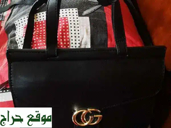 فرصة ذهبية!  أكسسوارات ومستحضرات تجميل جديدة للبيع...