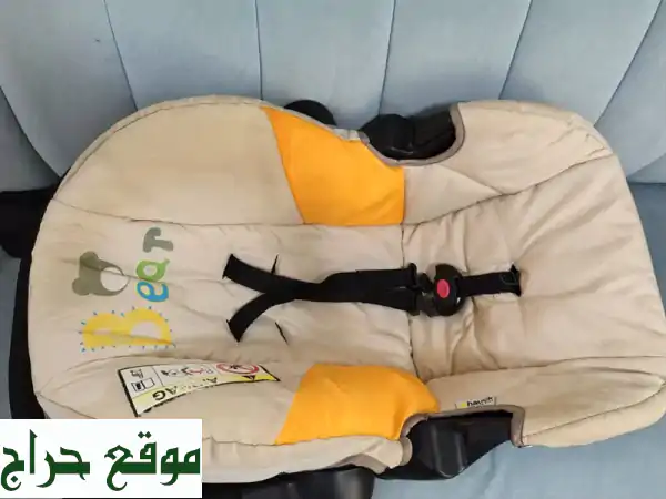 كرسي سيارة أطفال آمن ومريح حتى 13 كيلوغرامًا - بحالة ممتازة!