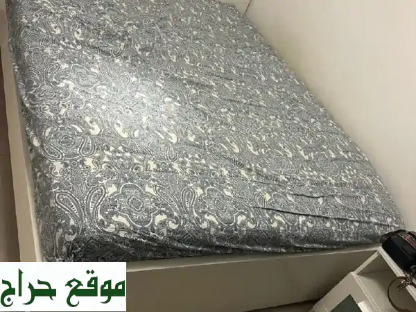 فرصة ذهبية! عفش منزلي كامل للبيع بسعر مغرٍ (ثلاجة، غسالة، سفرة، خزانة + المزيد!)