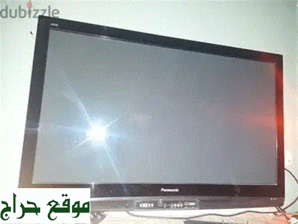 تلفزيون ذكي LED 42 بوصة بتقنية 3D - كالجديد!  مع نظارات 3D ونظام صوت محيطي