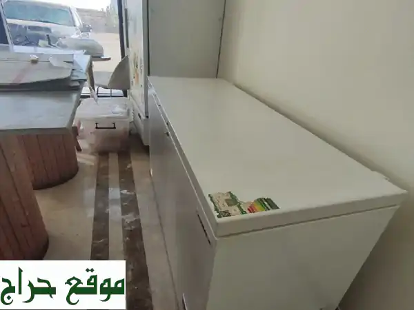 فريزر 2 متر حالة ممتازة جدا تبريد عالى السعر 750