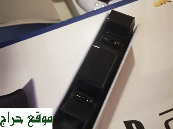 عرض لا يُفوّت! PS5 Slim مع 3 وحدات تحكم وهدايا مجانية - 2500 ريال فقط!