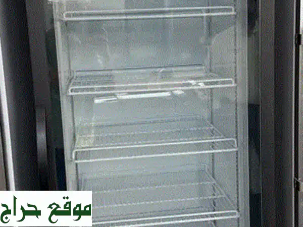 ثلاجة عرض زينت Zenet (ZUF-460 G) بحالة ممتازة - سعر مغرٍ!