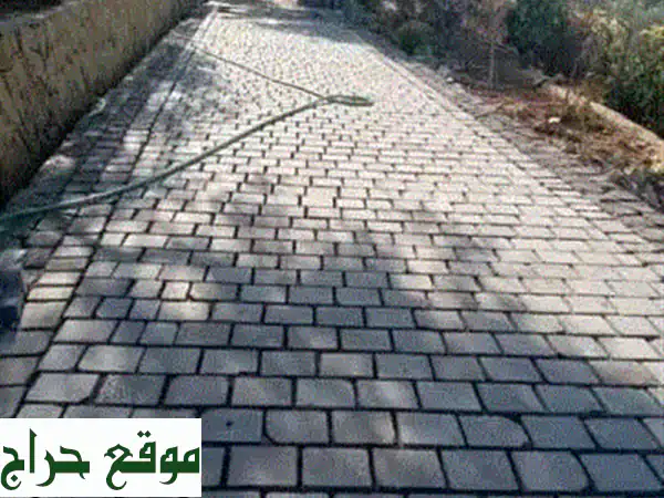 حجر بازلت عكار حنيدر: أناقة متانة وديمومة لساحاتك وأرضياتك الخارجية