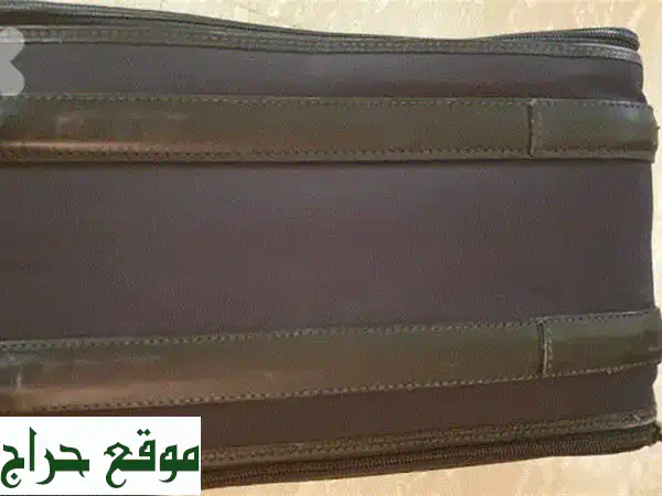 حقيبة كروس إيطالية أصلية - فرصة لا تُفوّت! (سعر مغرٍ)
