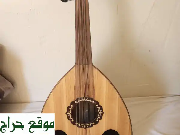 عود نظيف كالجديد - فرصة مميزة لعشاق العود!