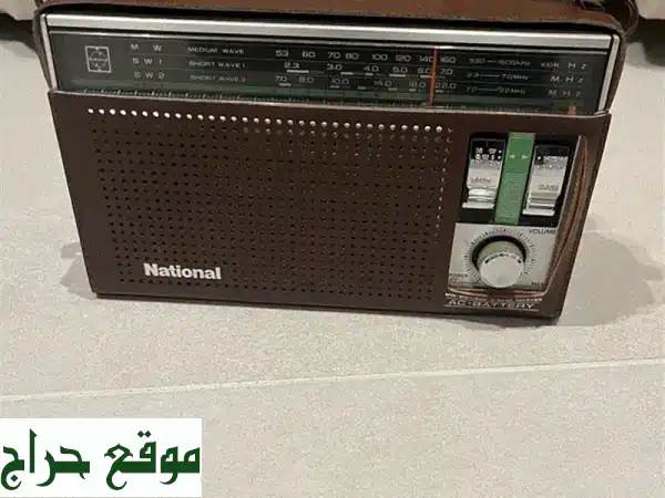 عودة إلى زمن الطيبين: تلفزيون وراديوين قديمين بسعر...