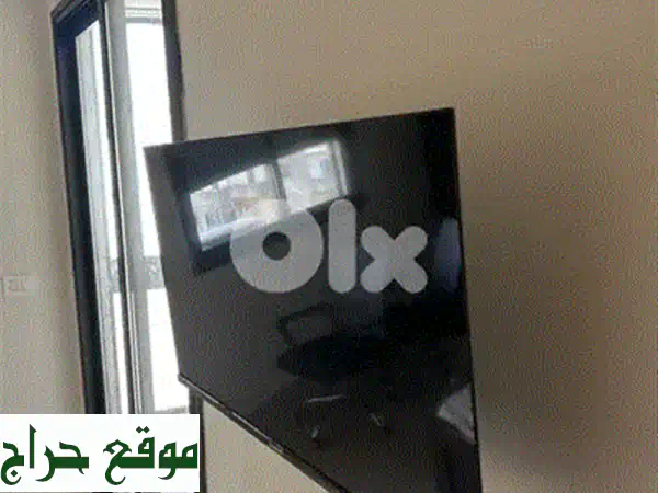 تلفزيون شارب بحالة ممتازة -  صغير الحجم، جودة عالية! ✨
