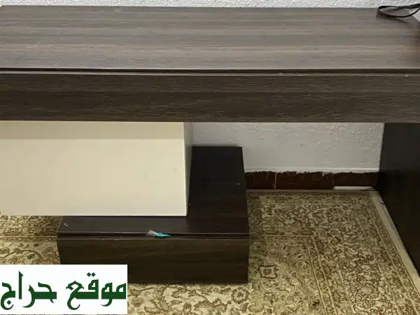 مكتب دراسة فاخر - سعة تخزين هائلة! (140 ريال فقط)