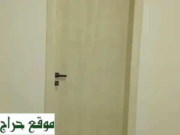 أبواب WPC فاخرة: مقاومة للماء، متينة، وأنيقة -...