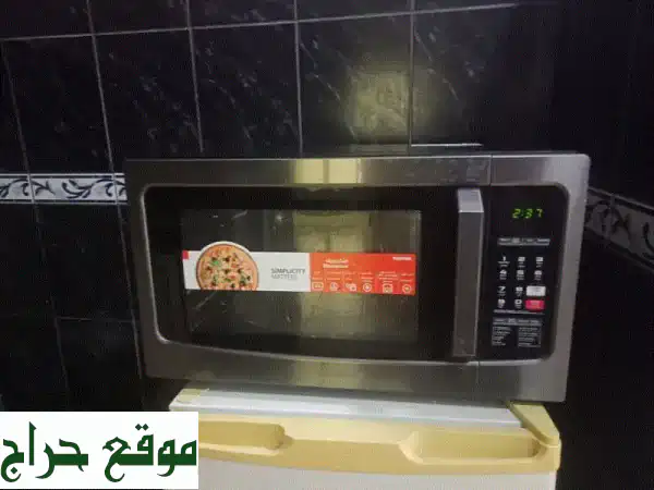 فرن مايكروويف توشيبا 42 لتر - بحالة ممتازة! ✨