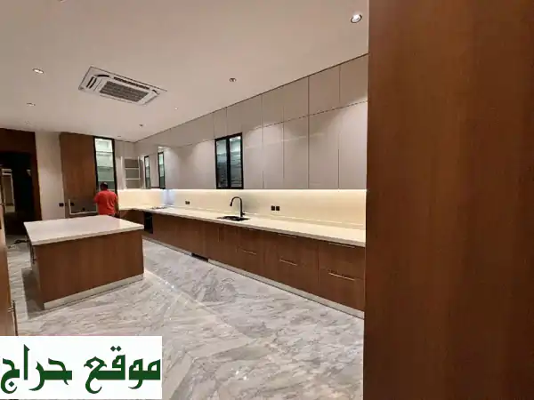 مطابخ خشب وألومنيوم فاخرة في الرياض - تصميم،...