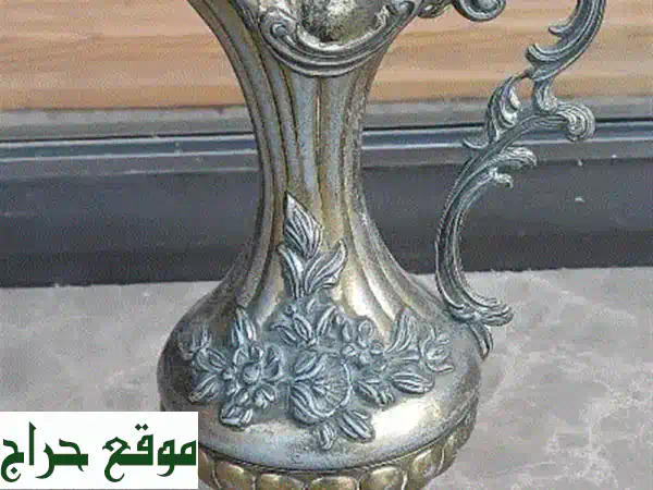 فاز معدني أوروبي قديم - قطعة فنية فريدة من محلات...