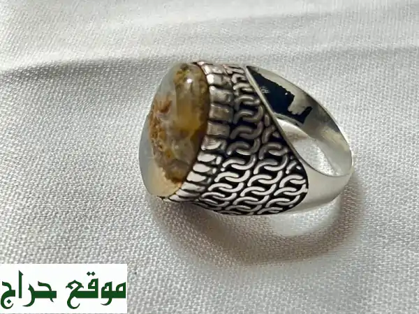 خاتم عقيق يمني أصلي - قطعة فنية فريدة بـ 500 درهم فقط!