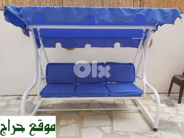 راحة لا تُقاوَم مع أريكة حديدية فاخرة ثلاثية المقاعد...
