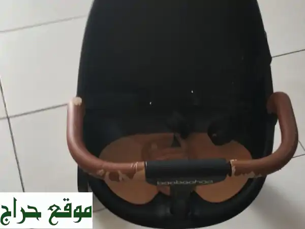 عربة أطفال مستعملة بحالة ممتازة - قابلة للطي...