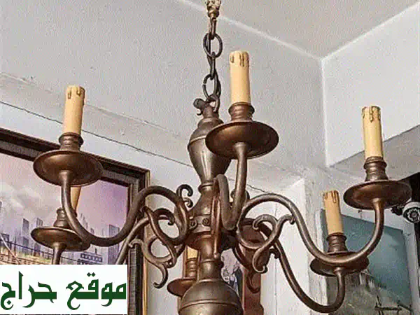 تحفة برونزية أوروبية قديمة - قطعة فريدة من نوعها من...