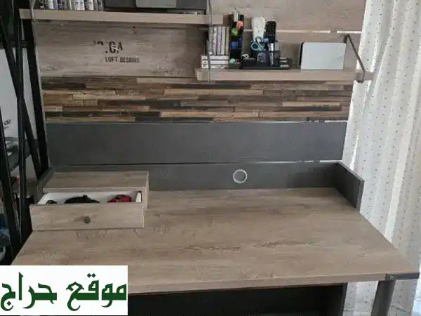 مكتب دراسة إستكبال فاخر - مساحة عمل مثالية لنجاحك!