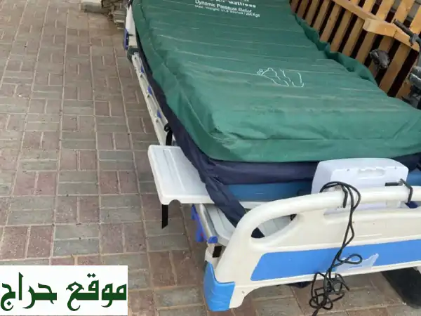 سرير طبي مستعمل بحالة ممتازة - 5000 درهم فقط! (فرصة...
