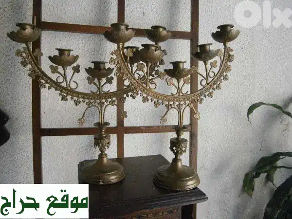 شمعدان كنسي أنيق - قطعتان أثرية من العصر الذهبي