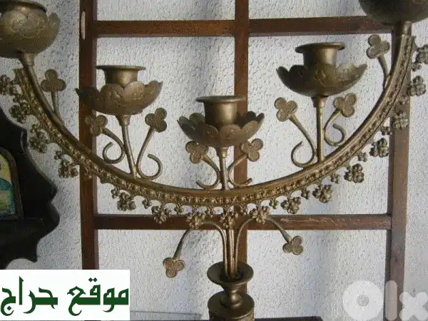 شمعدان كنسي أنيق - قطعتان أثرية من العصر الذهبي