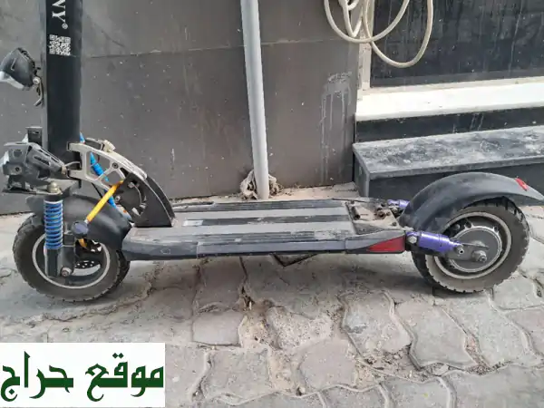 سكوتر مستعمل بحالة ممتازة + خوذة وقفل - أبوظبي...