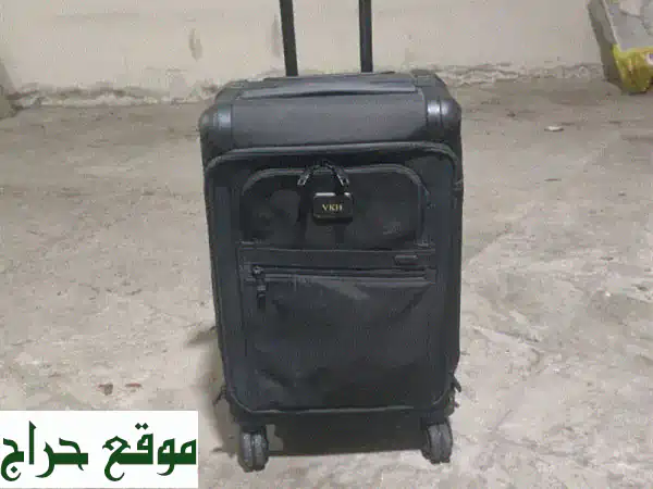حقيبة سفر تومي العالمية الفاخرة - بحالة ممتازة!...