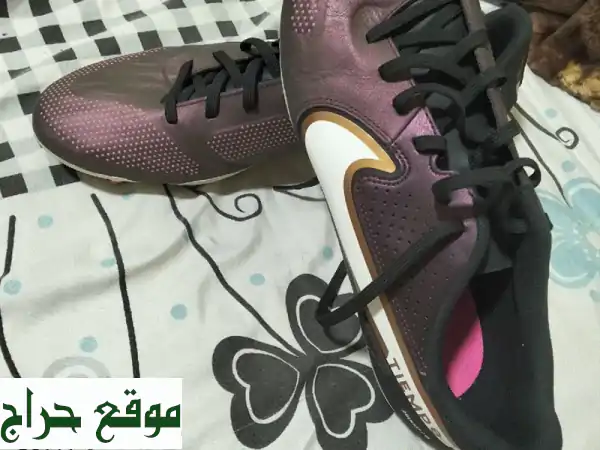 حذاء نايك تامبو الخفيف كـالريشة!  مقاس 44 - تمرين...