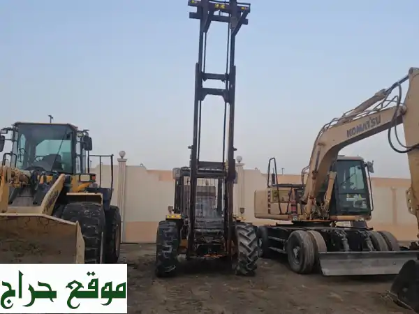 فرصة استثنائية: فوركليفت JCB 5 طن للبيع - بحالة ممتازة وجاهز للعمل فوراً!