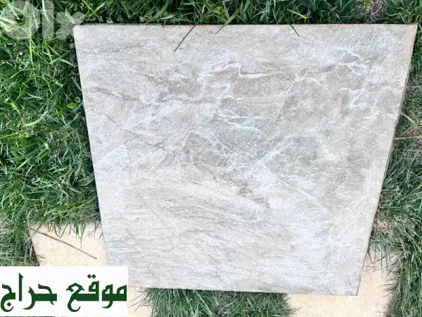 صفقة العمر! بلاط أرضيات مستعمل ٦٠x٦٠ بحالة...