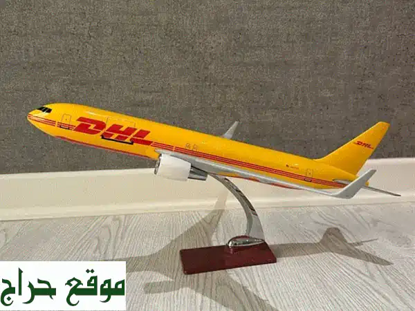 ✈️ مجسم طائرة DHL عملاقة (48 سم)! تحفة نادرة لعشاق الطيران