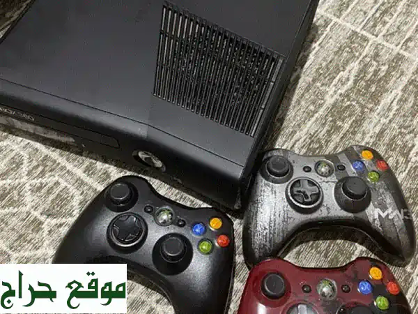 اكس بوكس 360 بحالة ممتازة + ألعاب مميزة!  (سعر مغرٍ)