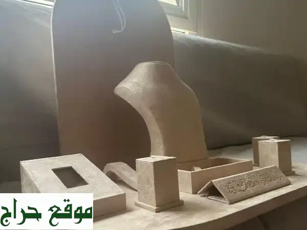 ستاند عرض احترافي + أكسسوارات مُتكاملة - فقط بـ 300! ✨