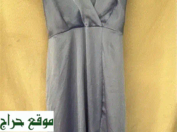 فستان سندريلا الأزرق الساحر: تألقي بجمالٍ ملكيّ!