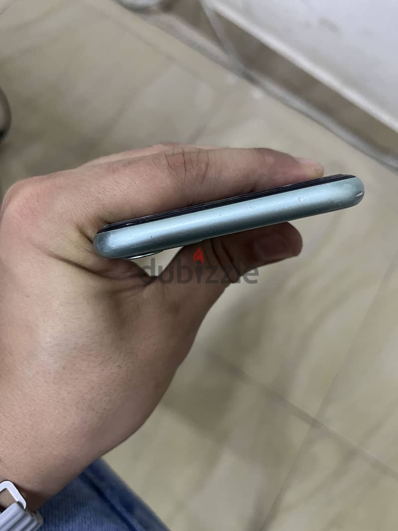 آبل - آيفون 11 4