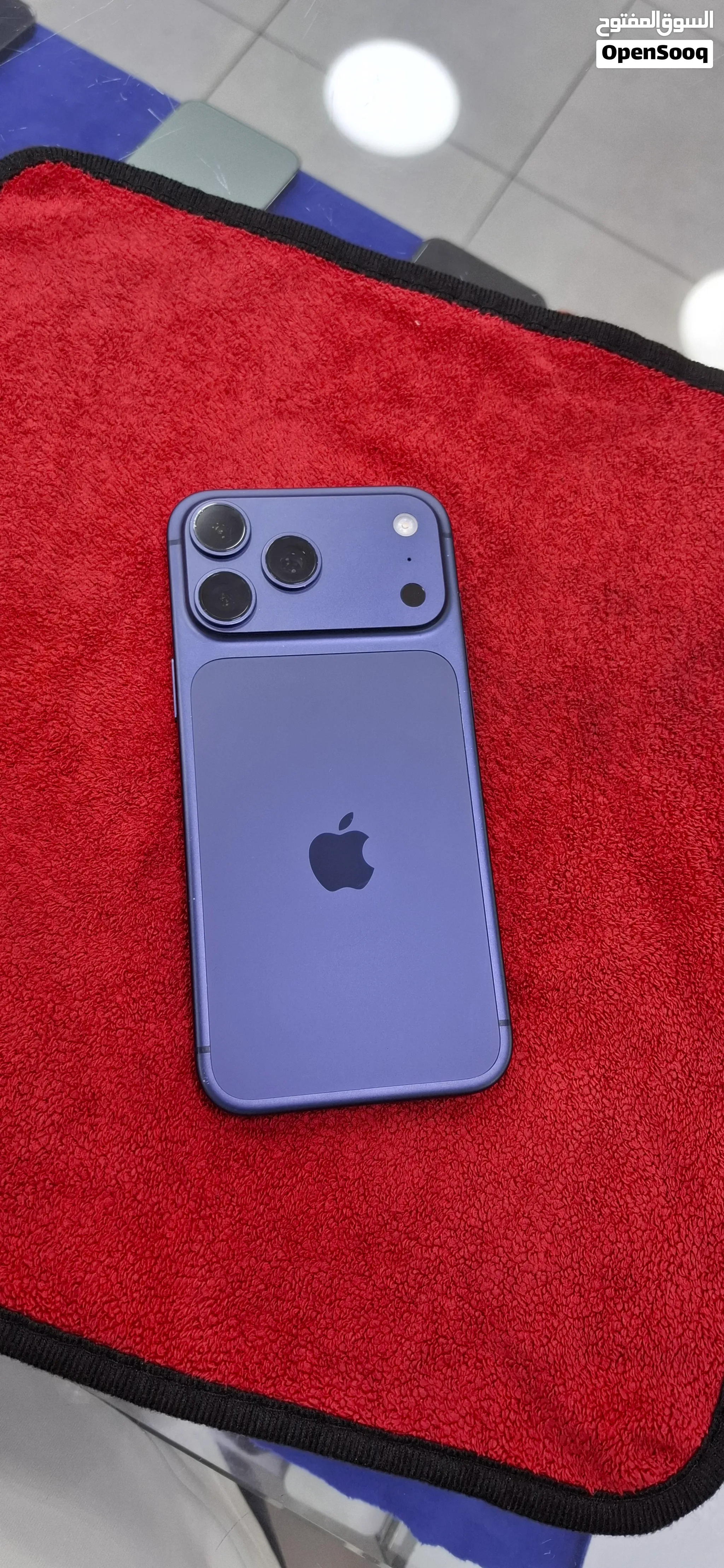 iPhone 17 Pro Max 256 GB 98% battery