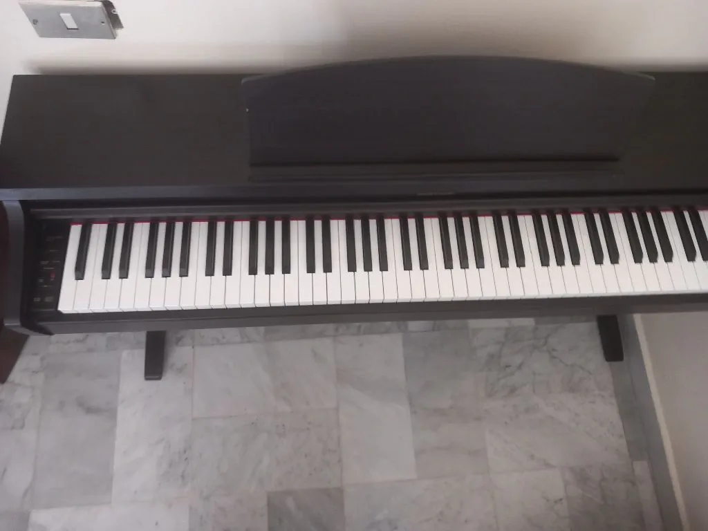 Kawai electric used 1 month like new