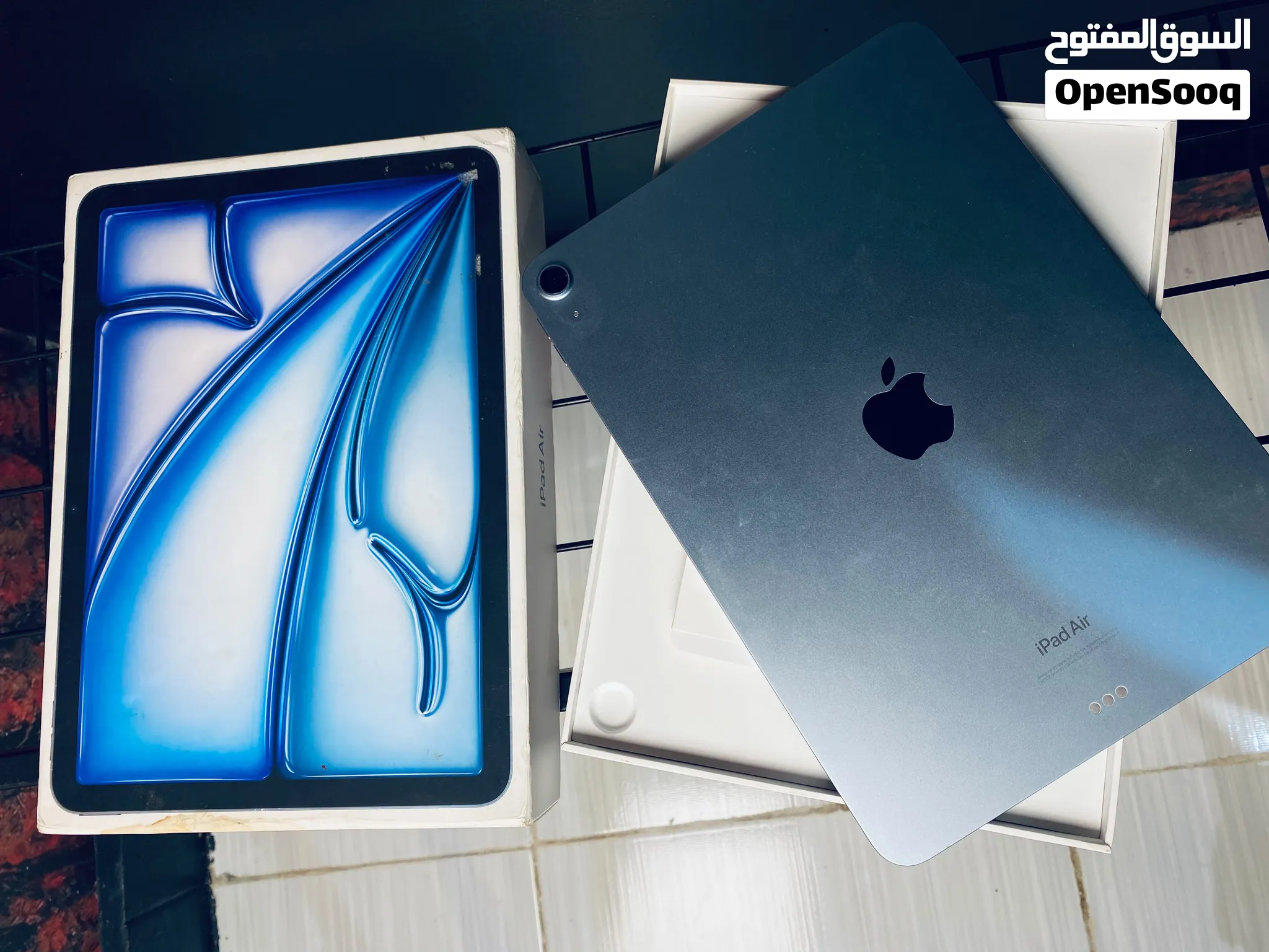 Ipad Air M2 128/8g like new literally, Cairo