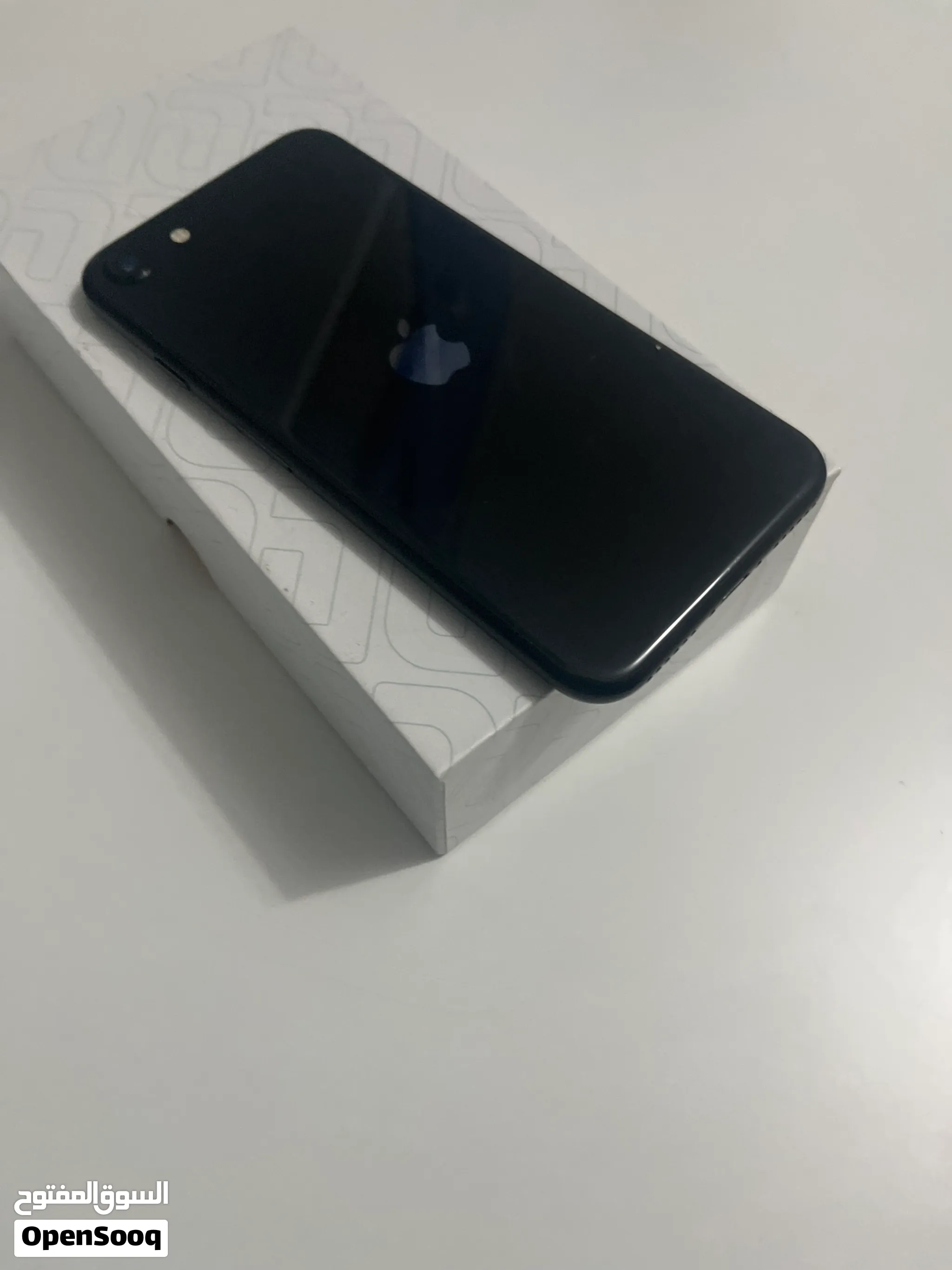 New Iphone SE (2nd Generation) for sale!!