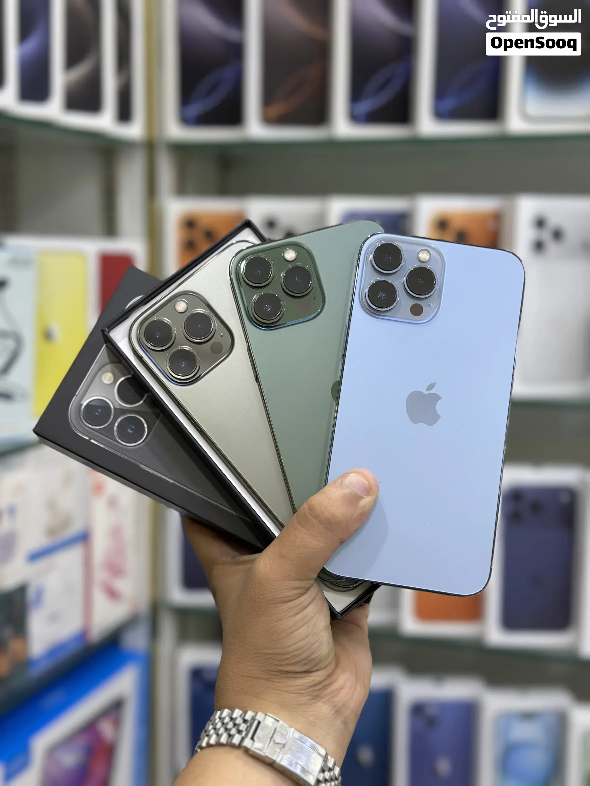 عرض خاص : iPhone 13 pro max 256gb هواتف نظيفة جدا بحالة الوكالة مع ضمان و ملحقات و بأقل سعر