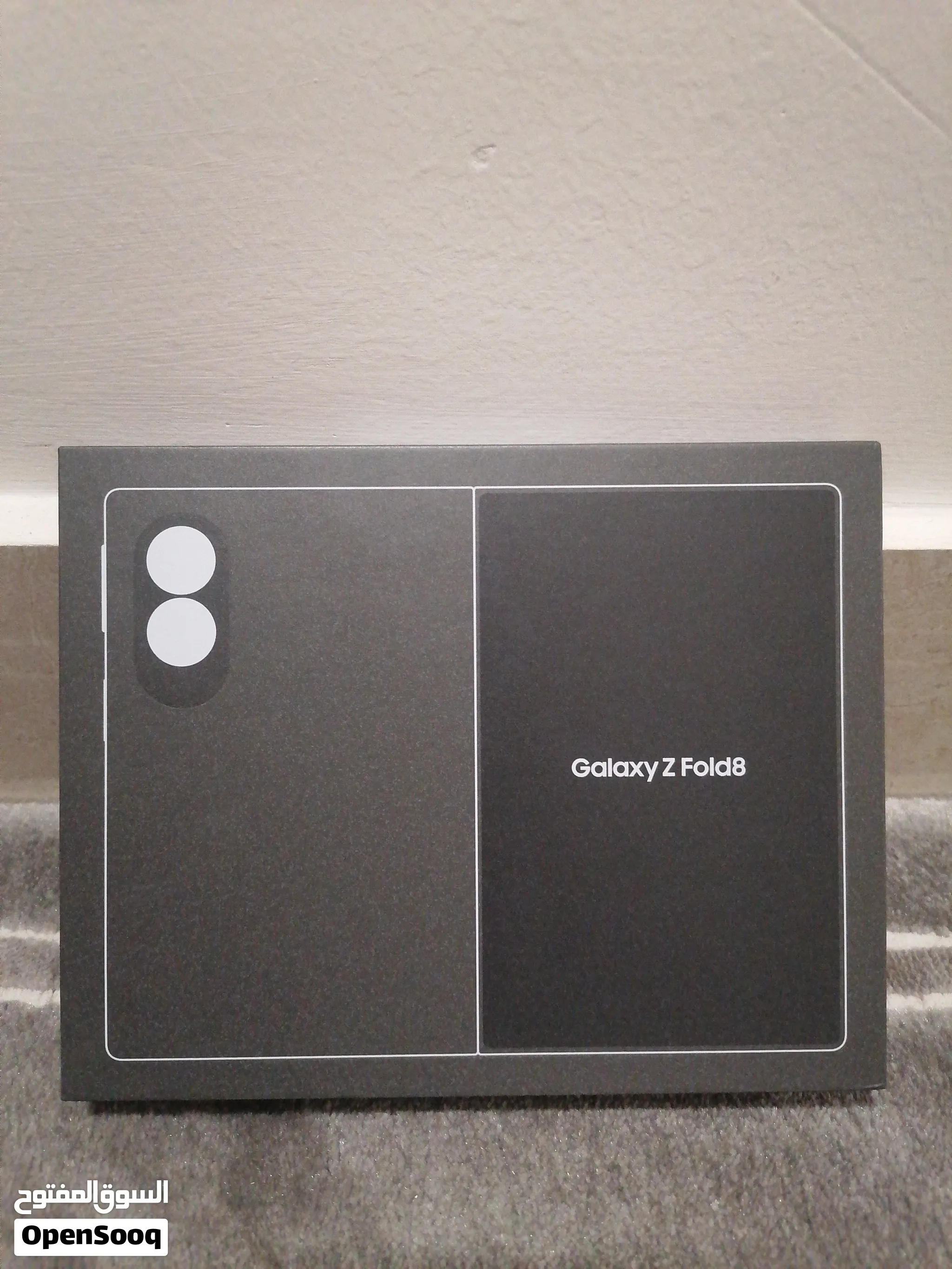 فرصة ذهبية للبيع Galaxy Z Fold 8 آخر اصدار جديد بالكرتون ضمان جديد