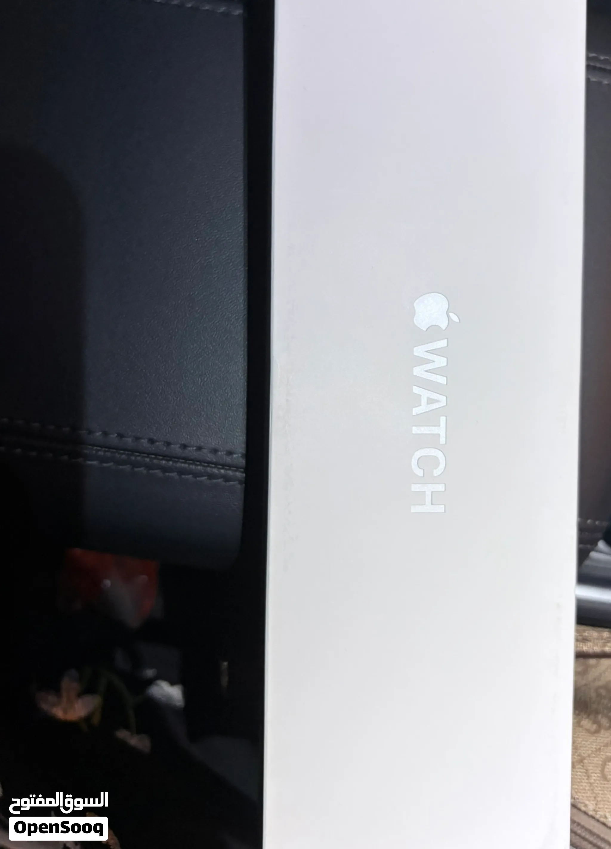 ساعة Apple Watch 12للبيع – أصلية مع الكرتون