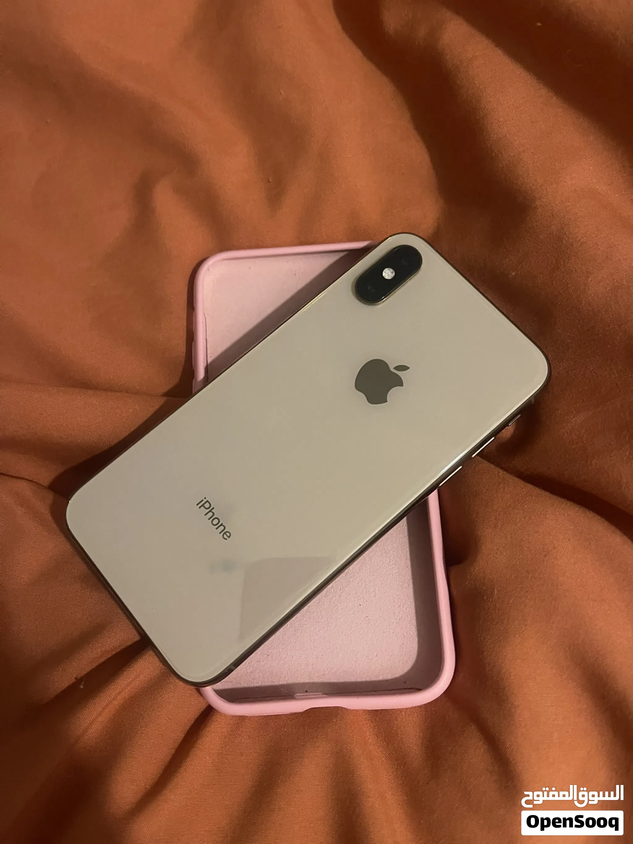 iPhone Xs great condition in Rak/Sharjah