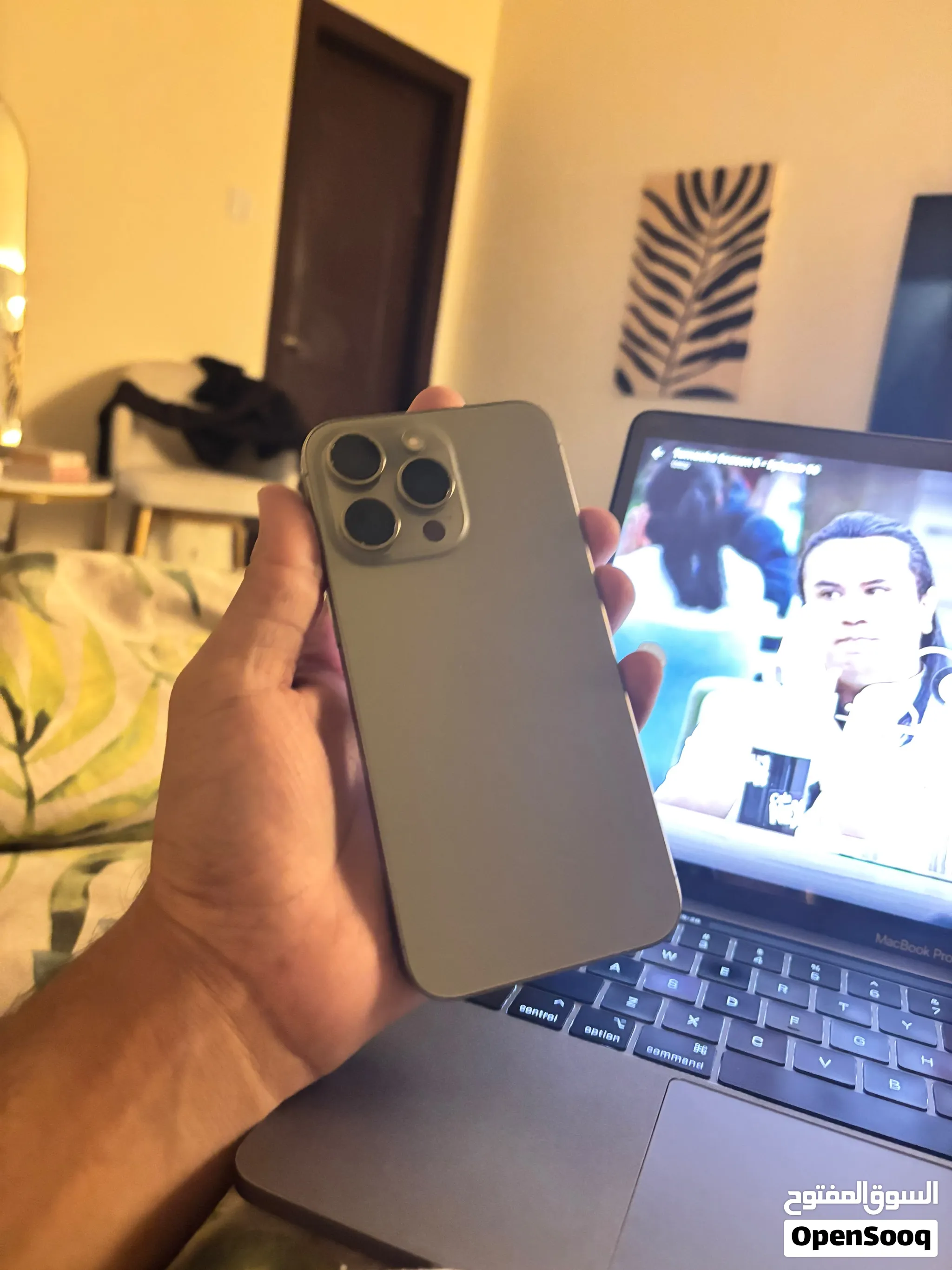 I phone 15 pro max 256 gb