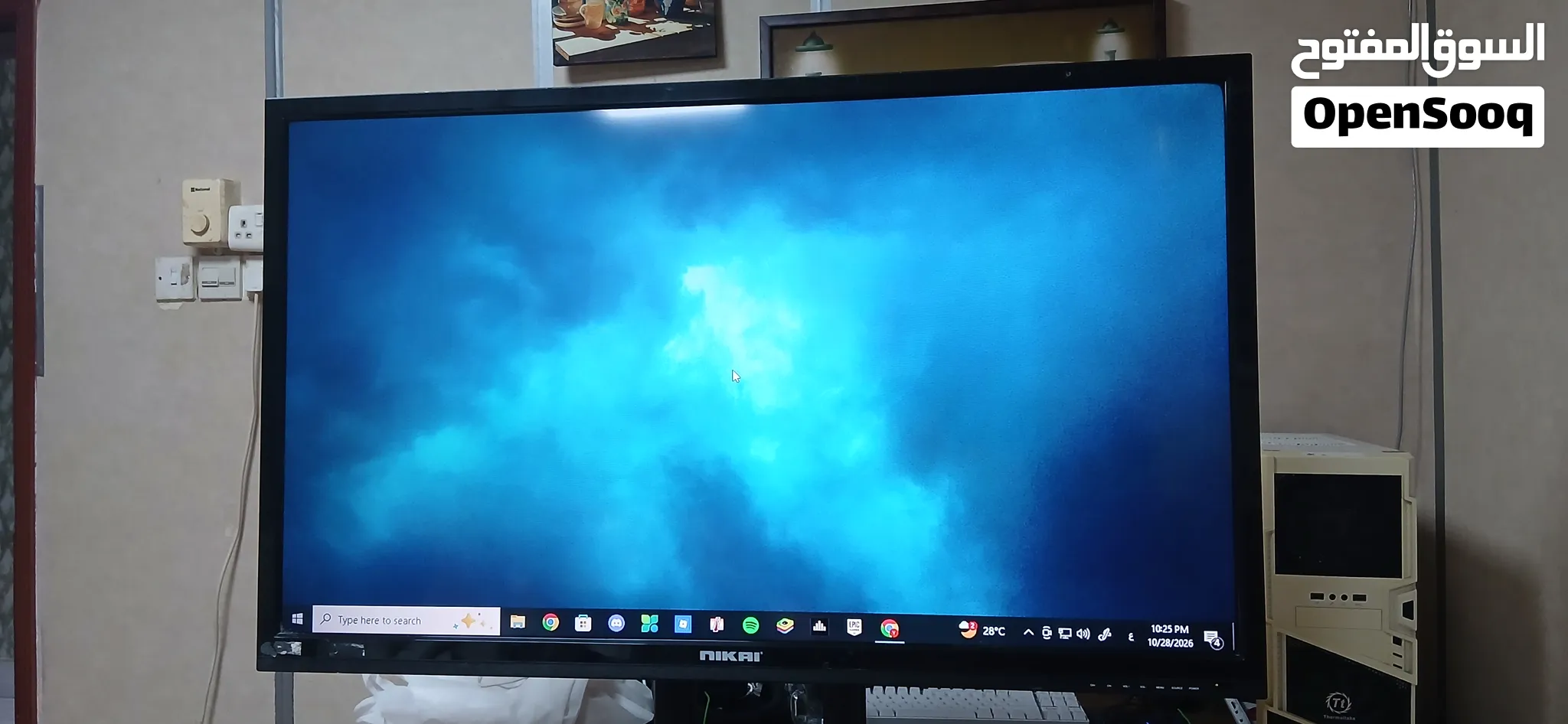 شاشة نيكاي 46بوصة FHD 60hrz مع ستاند متنقل اسود مع رف للريموتات