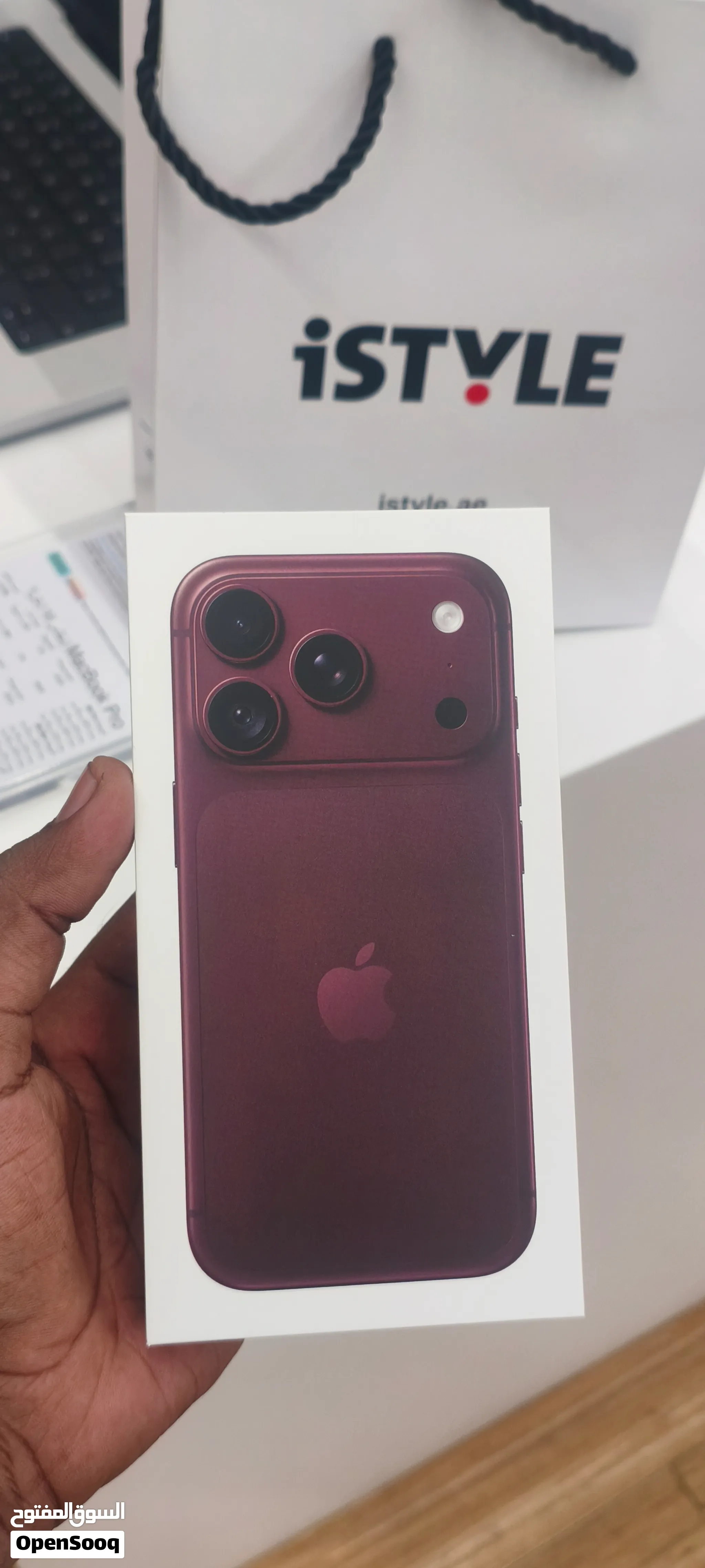 IPhone 18pro 256gb new in box Brand new box packed sealed International version Non active
